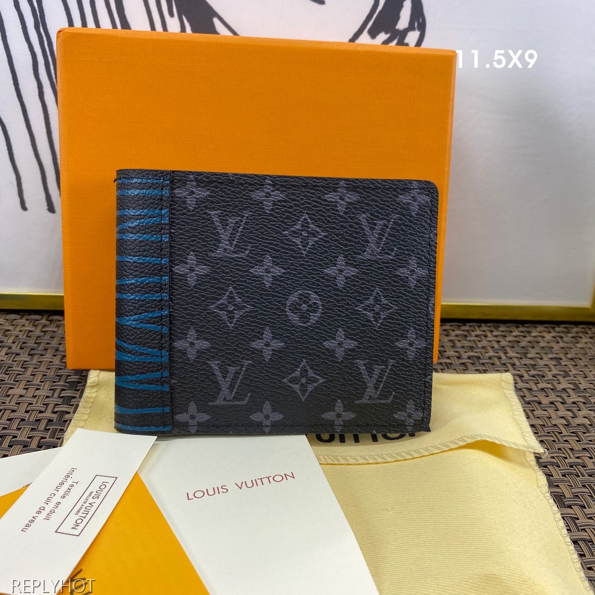 루이비통 지갑 M69745