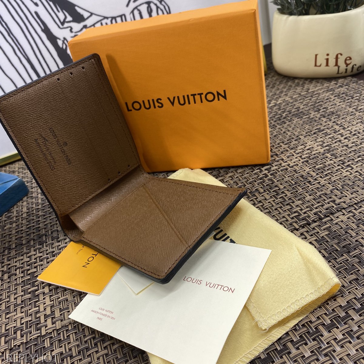 루이비통 지갑 M69745