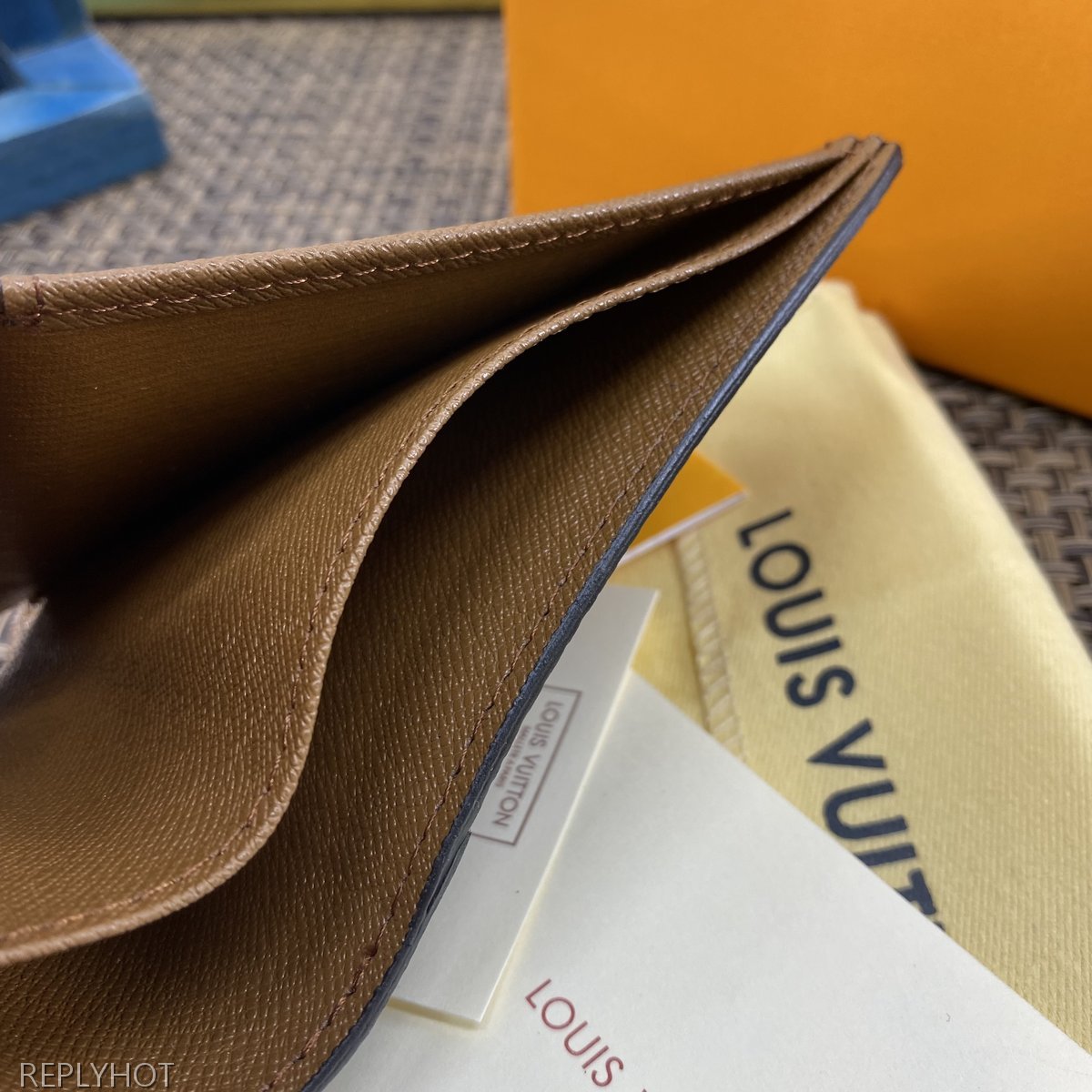 루이비통 지갑 M69745