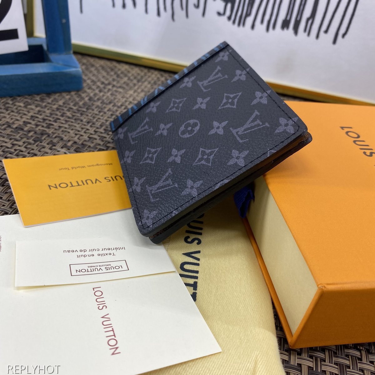 루이비통 지갑 M69745