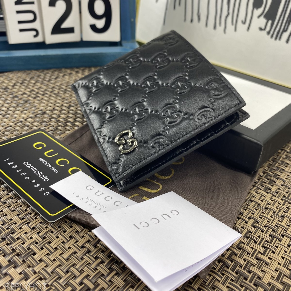 구찌 지갑 473916