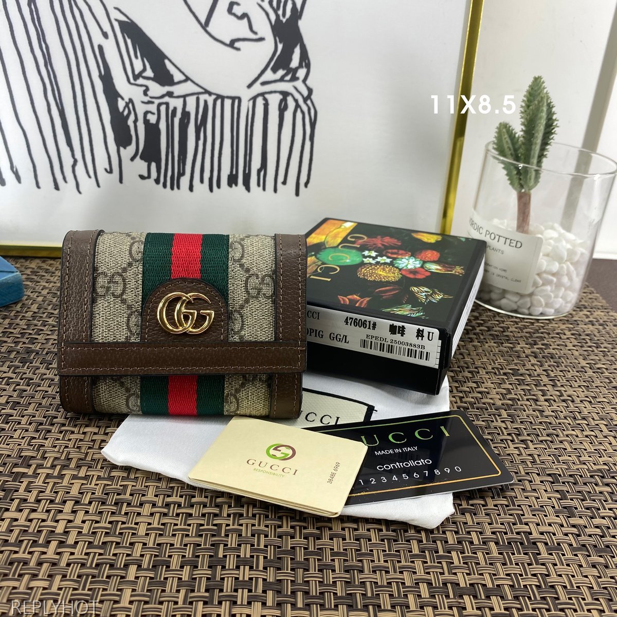 구찌 지갑 476061