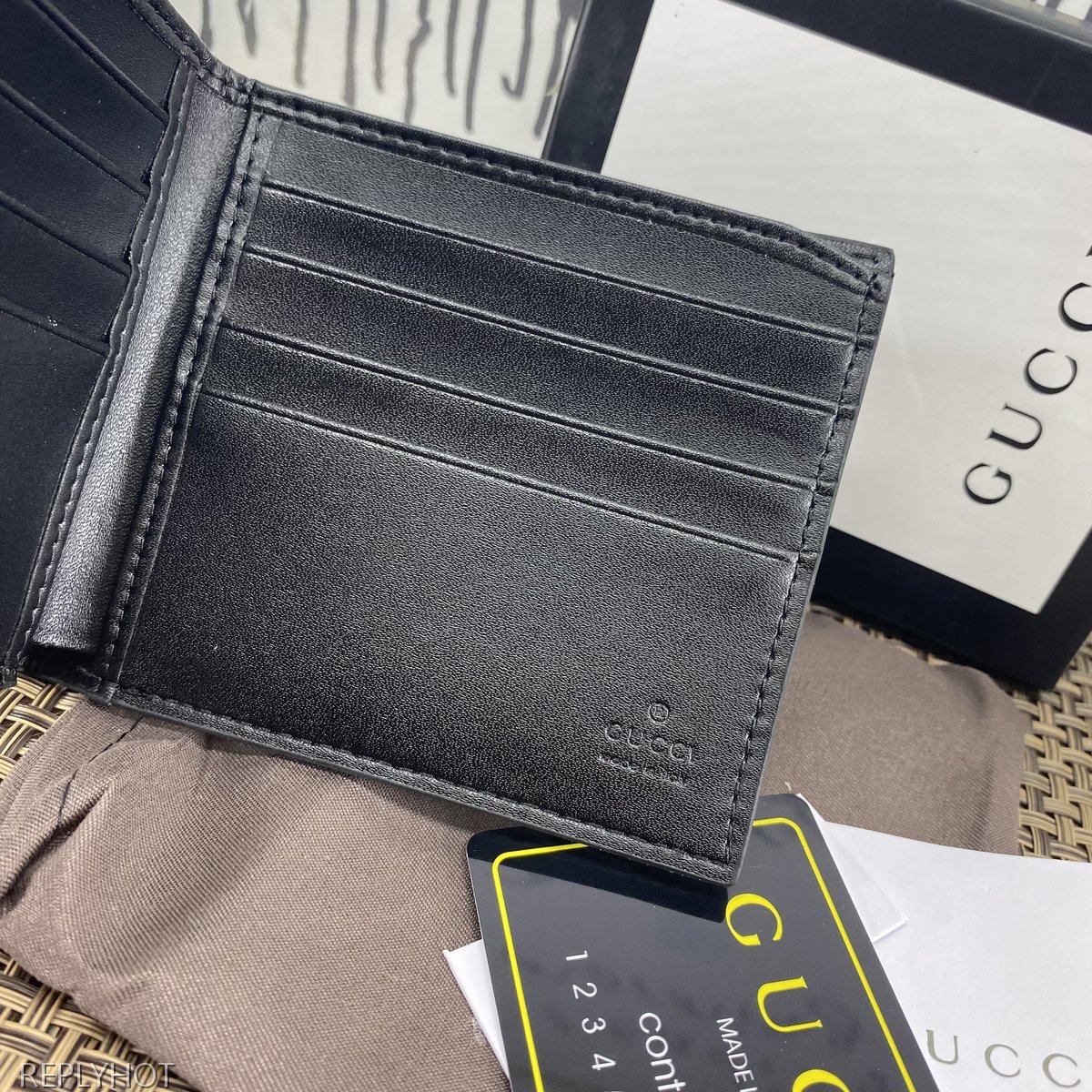 구찌 지갑 508569