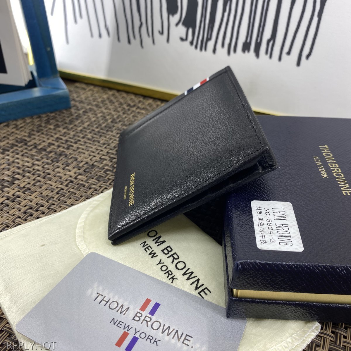 톰브라운 지갑 8824-3