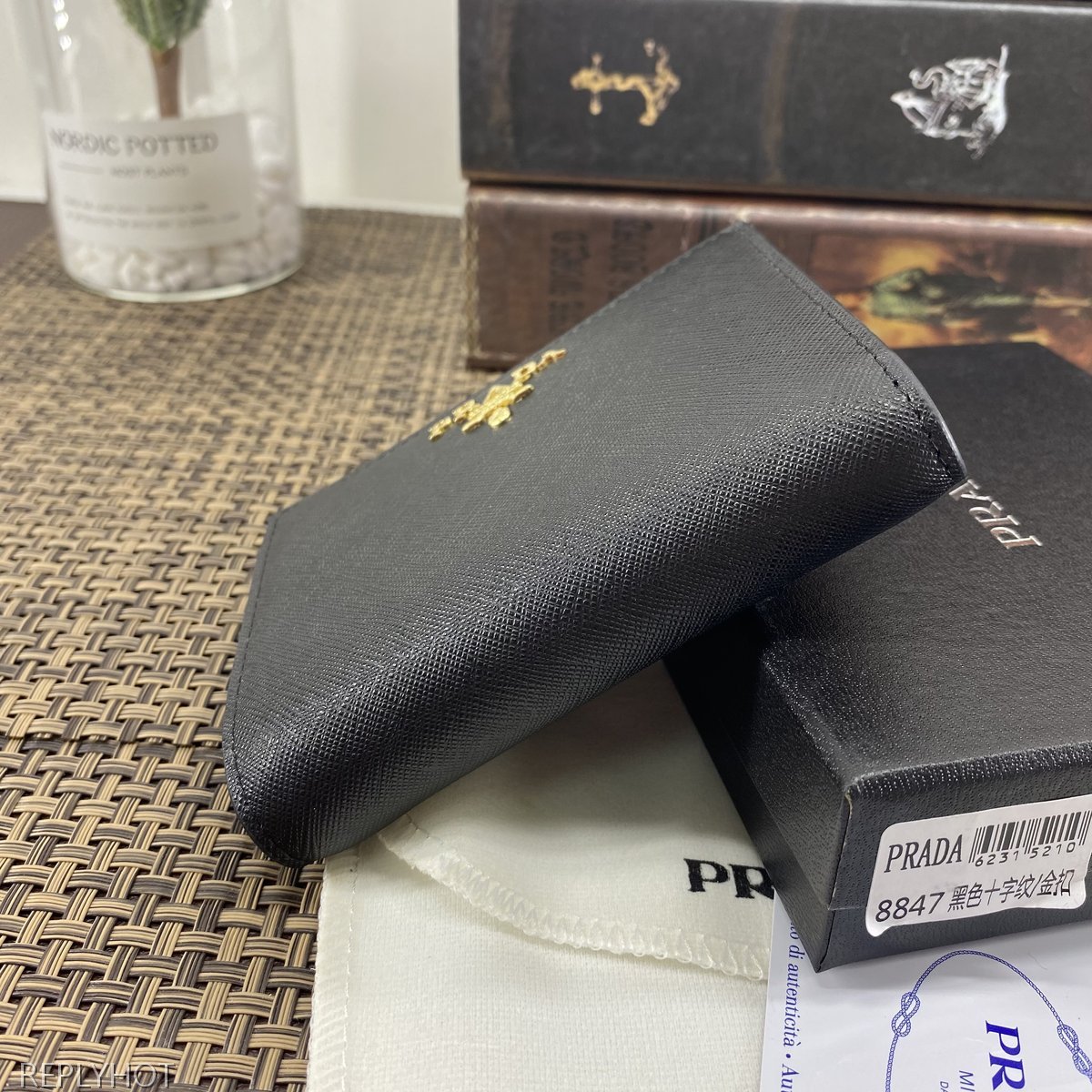 프라다 지갑-8847