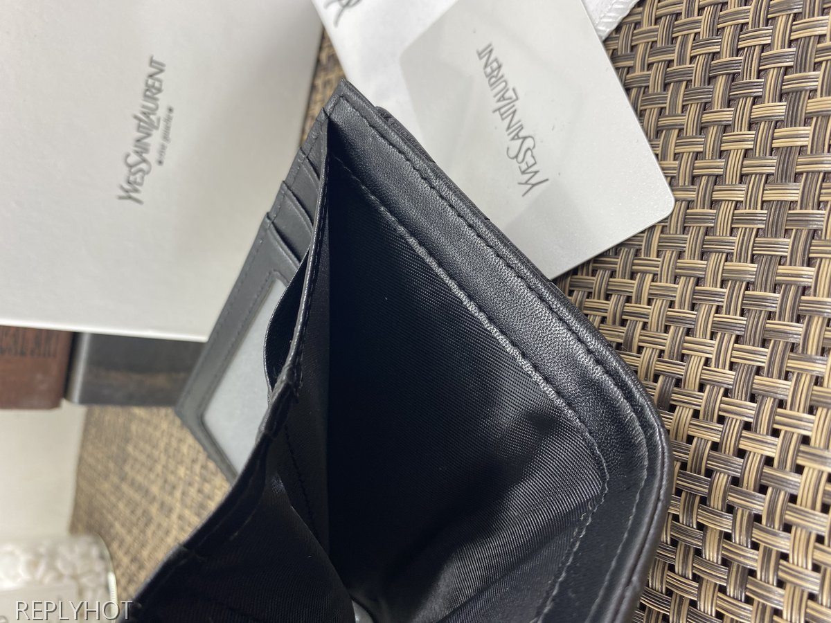 입생로랑 지갑-601