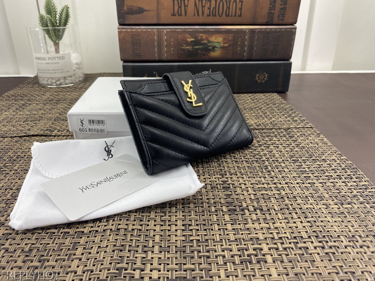 입생로랑 지갑-601