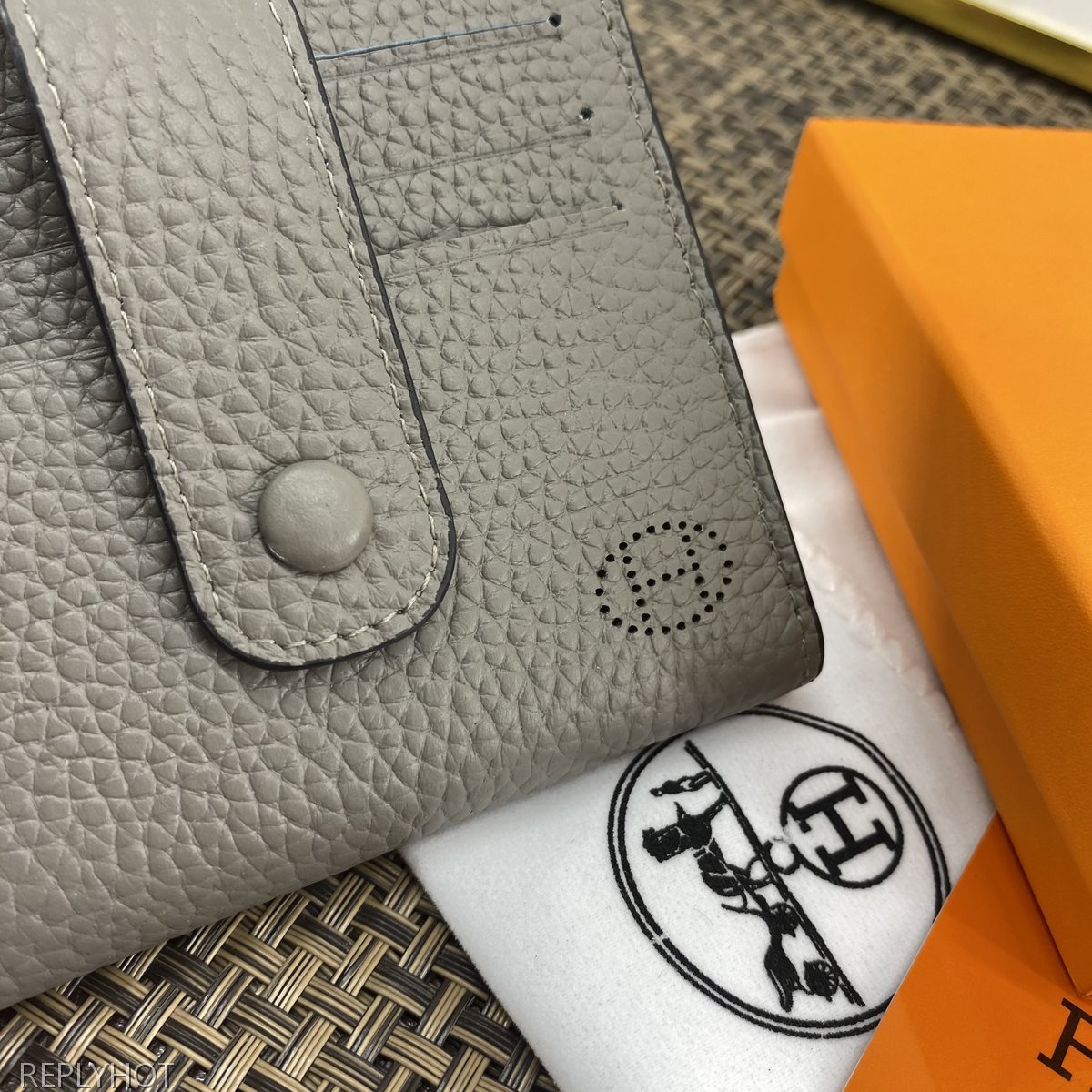 에르메스 지갑 그레이 604