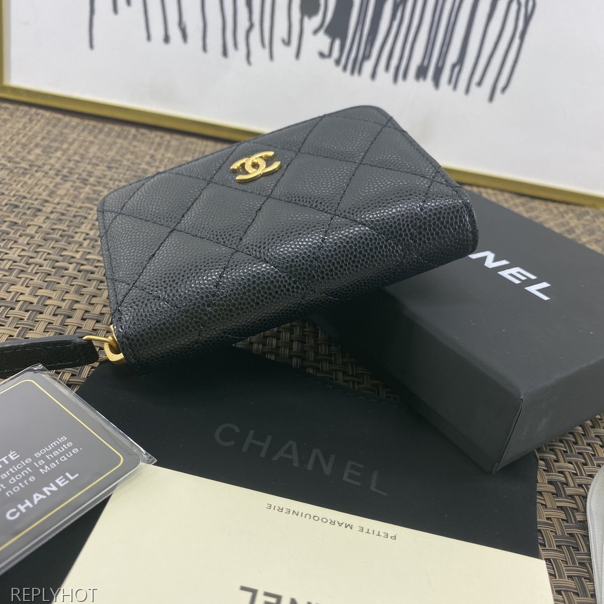 샤넬 캐비어 지갑 블랙 금장 A84511