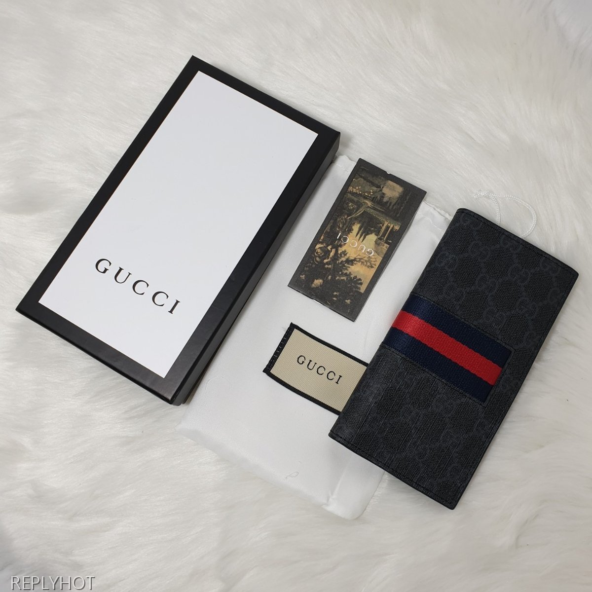 구찌 gg수프림 삼선 장지갑