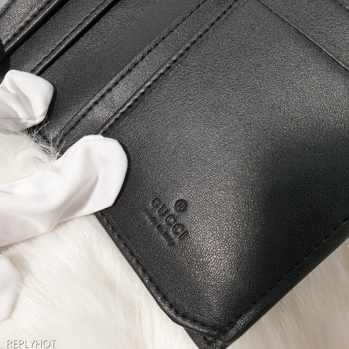 구찌 gg수프림 삼선 장지갑