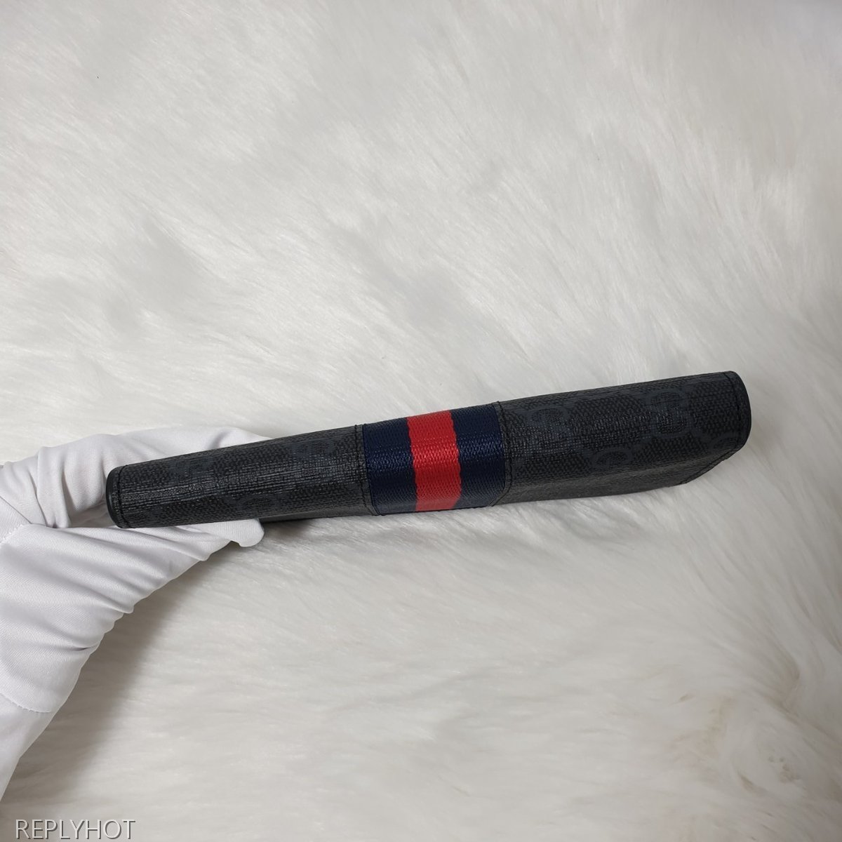 구찌 gg수프림 삼선 장지갑