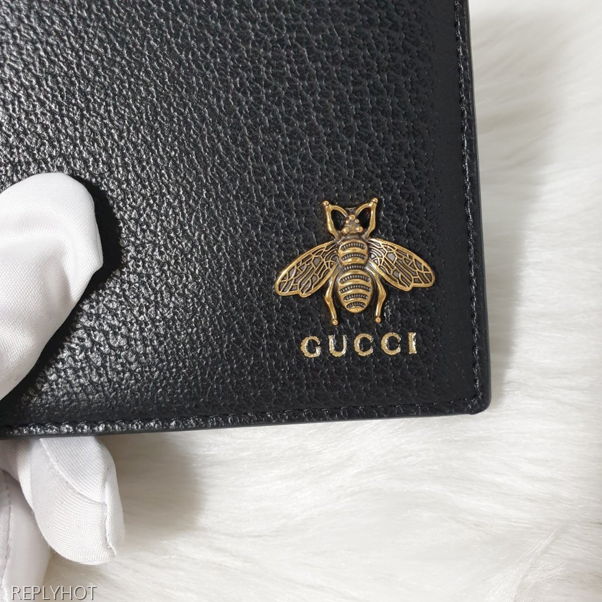 구찌 애니멀리에 벌 가죽 지갑