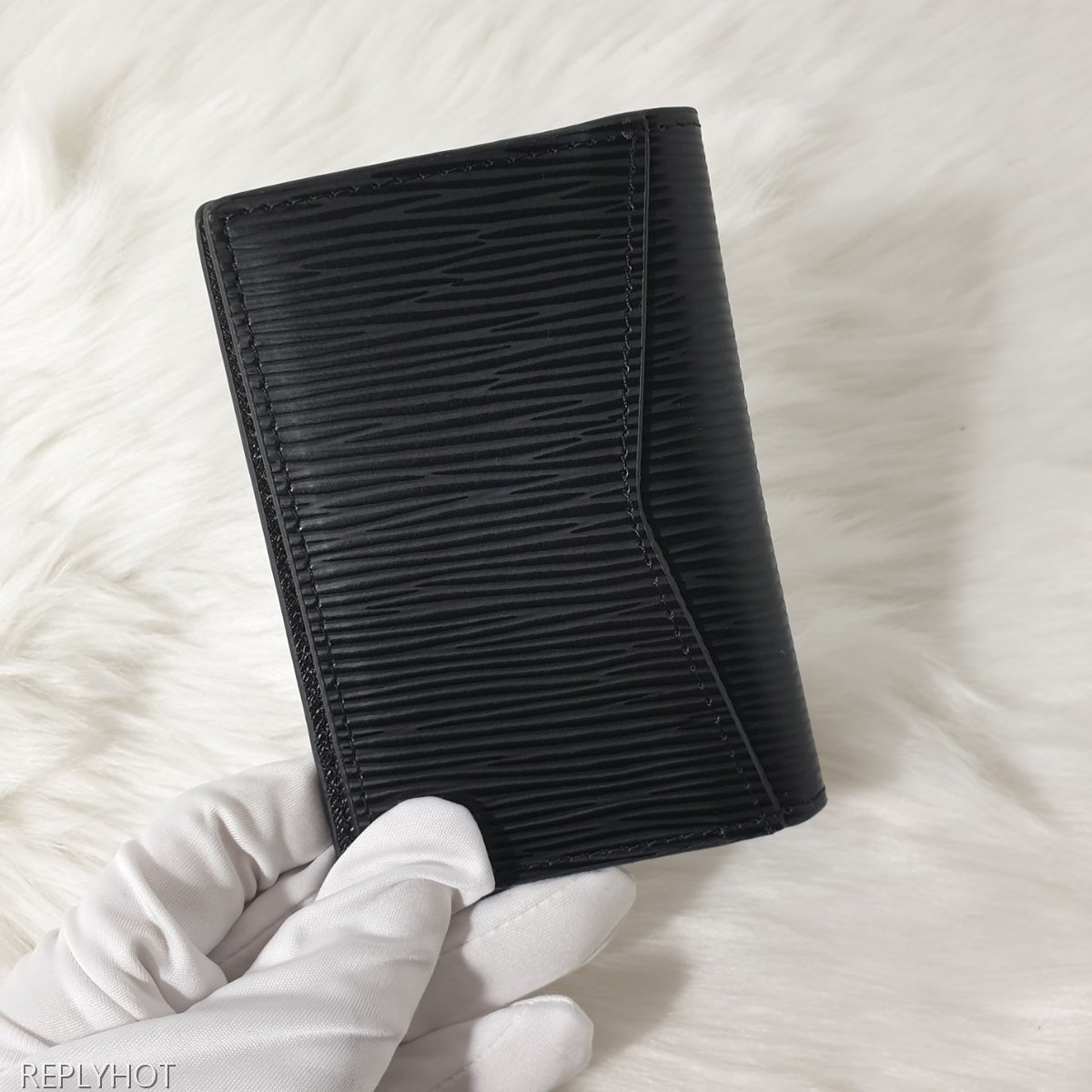 루이비통 에삐 오거나이저 지갑