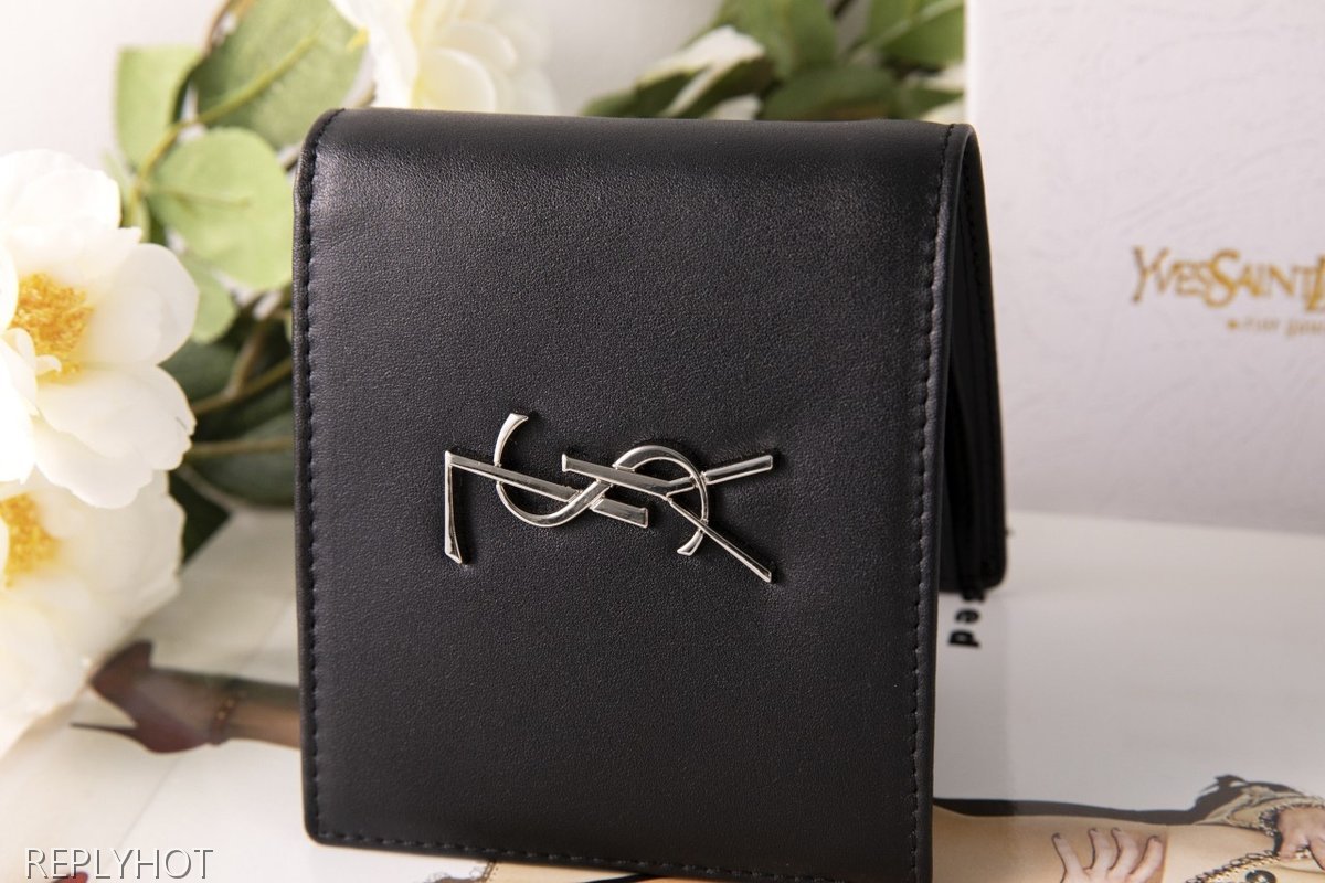 입생로랑 이스트웨스트 모노그램 반지갑