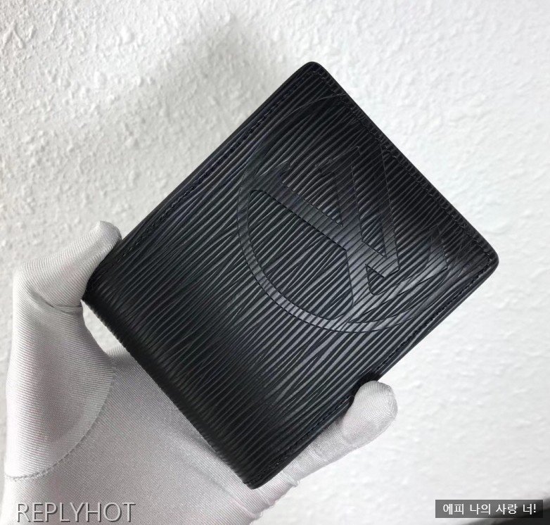 루이비통 에삐 로고 반지갑