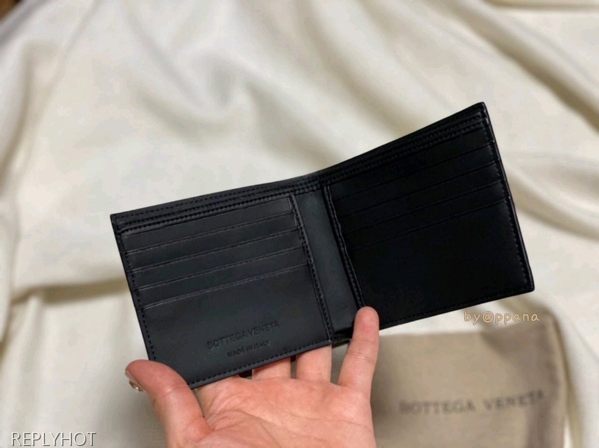 보테가베네타 나파 폴더형 반지갑