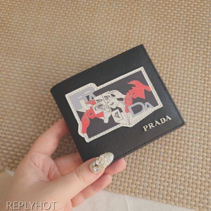 프라다 사피아노 입술 2m0513 반지갑