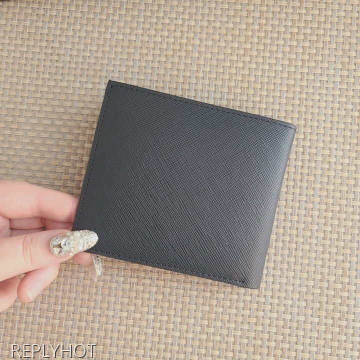 프라다 사피아노 입술 2m0513 반지갑