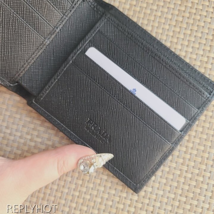 프라다 사피아노 후레쉬맨 2M0513 반지갑