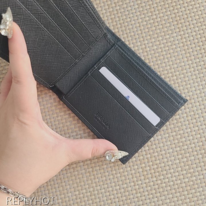 프라다 사피아노 후레쉬맨 2M0513 반지갑