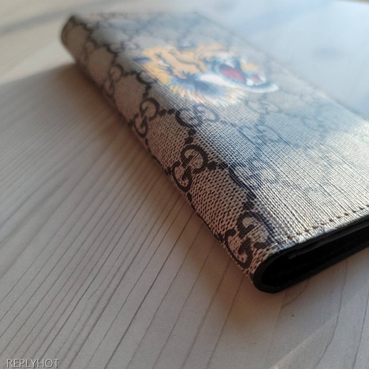 구찌 타이거 장지갑 브라운