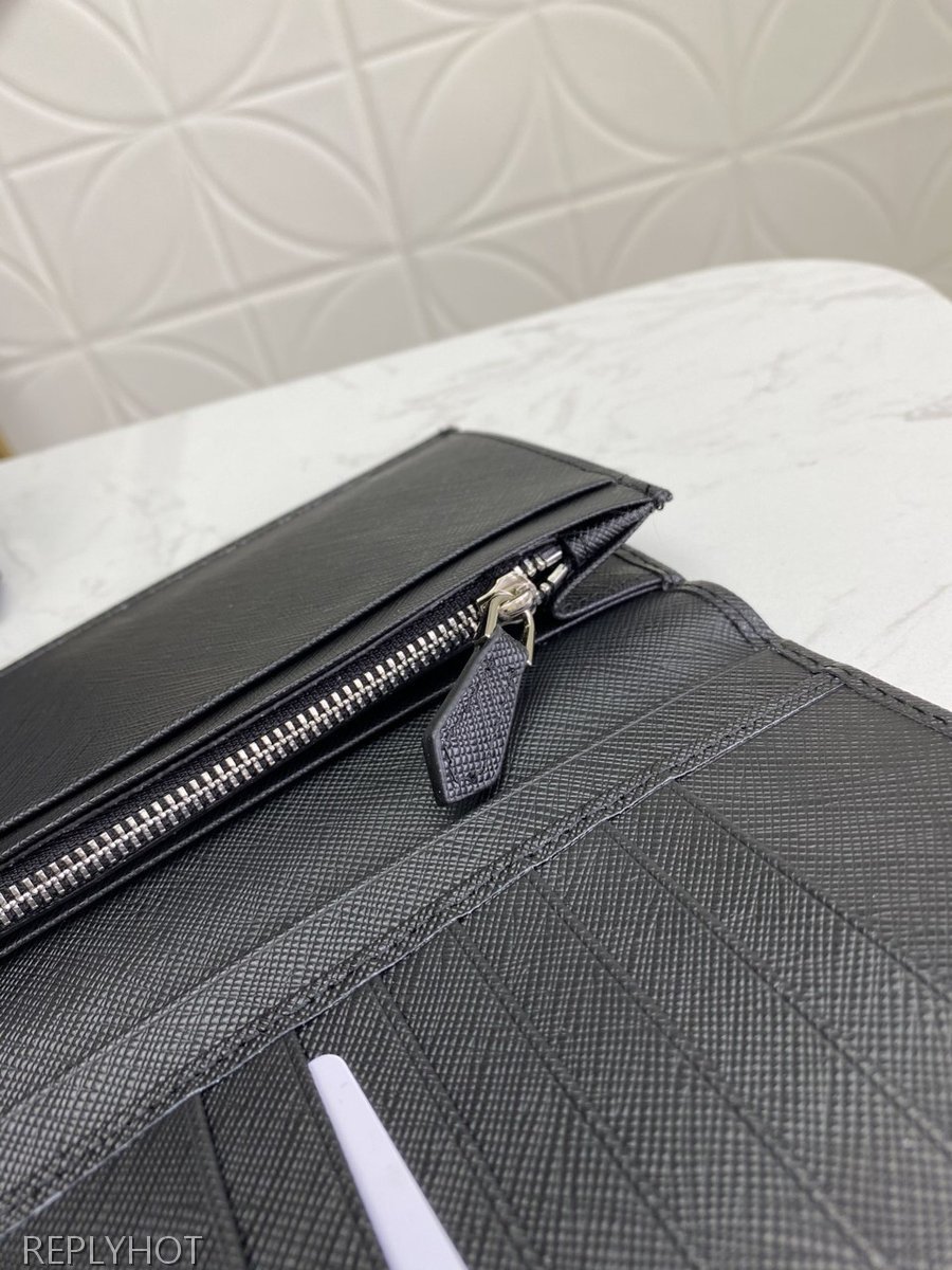 프라다 사피아노 2MV836 장지갑