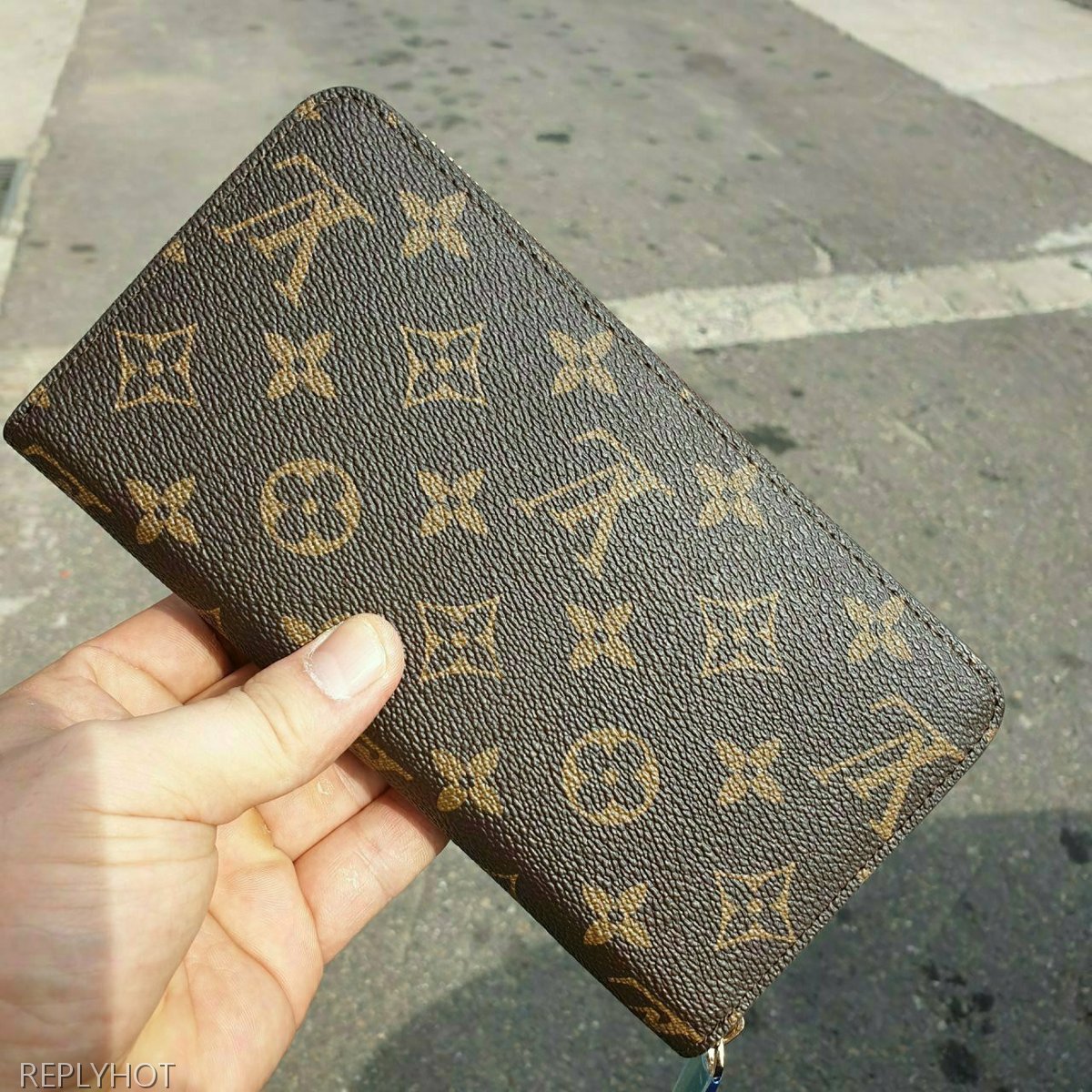 루이비통 모노그램 지퍼 장지갑