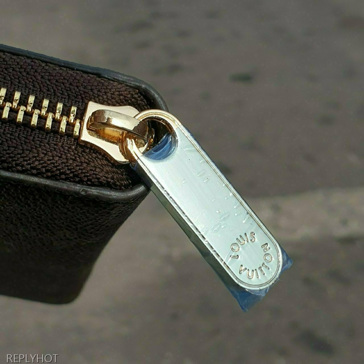 루이비통 모노그램 지퍼 장지갑