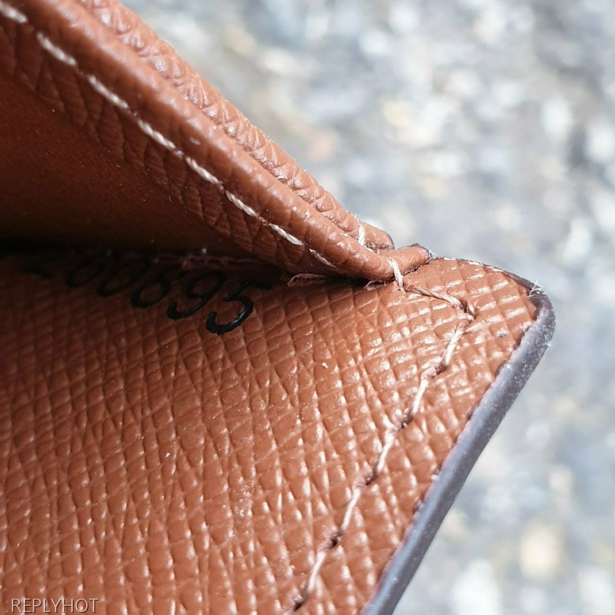 루이비통 모노그램 그라피트 네메스 반지갑