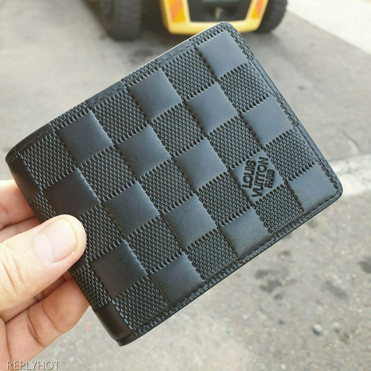 루이비통 인피니 멀티플 반지갑 블랙