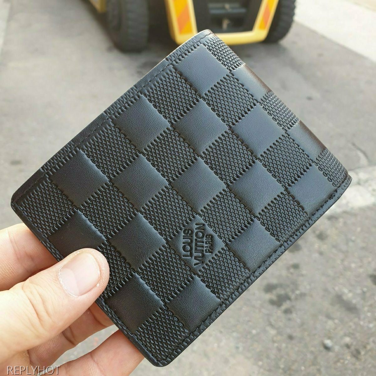 루이비통 인피니 멀티플 반지갑 블랙