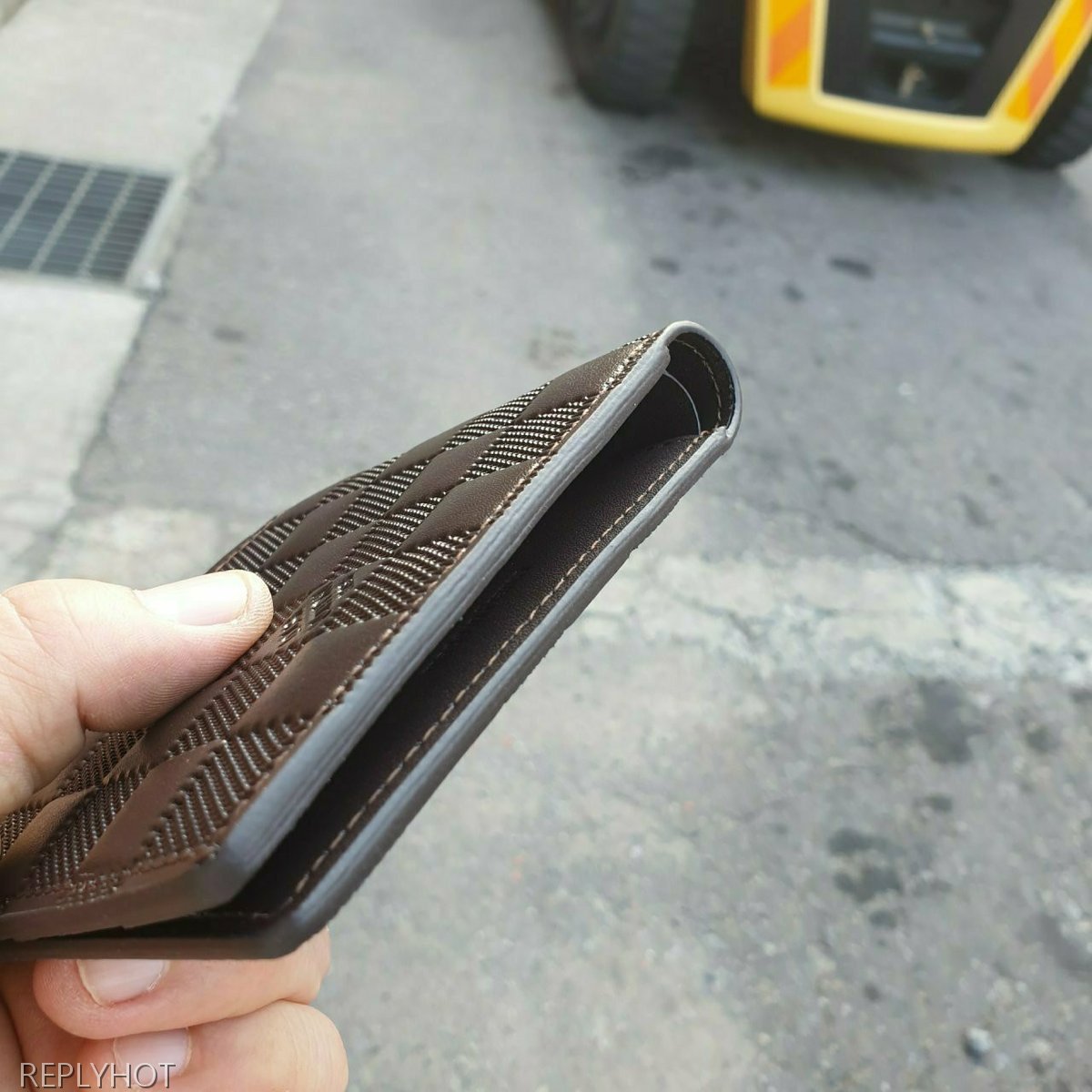 루이비통 인피니 멀티플 반지갑 브라운