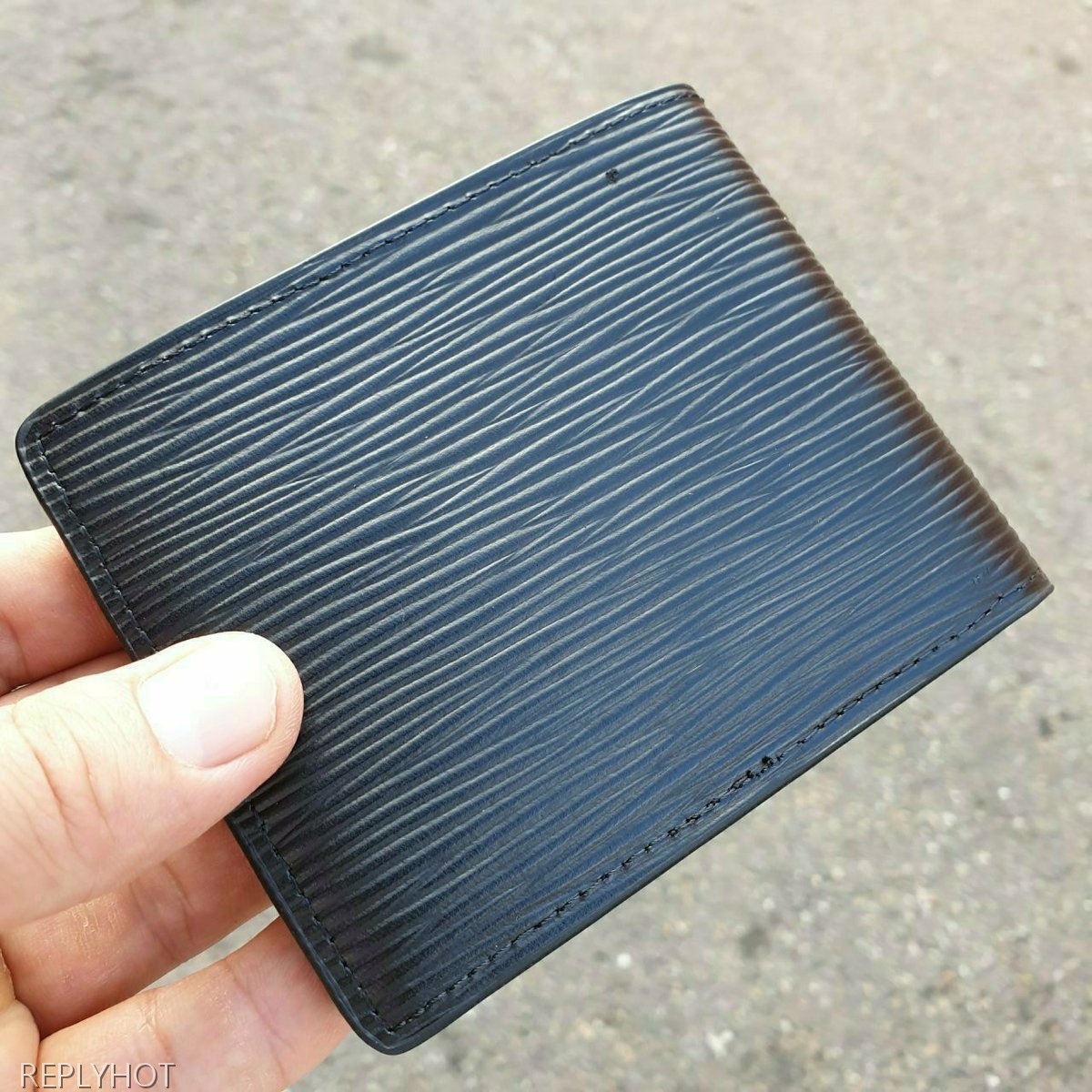 루이비통 에삐 반지갑