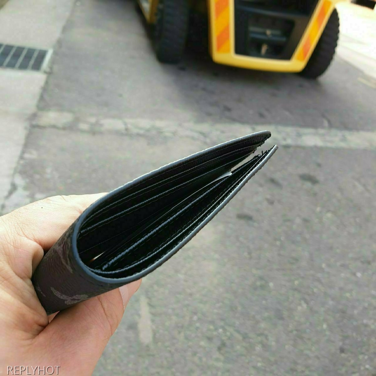 루이비통 이클립스 반지갑