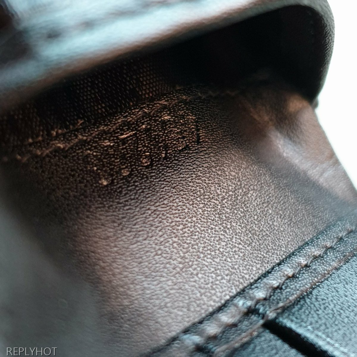 구찌 앵그리캣 반지갑 브라운