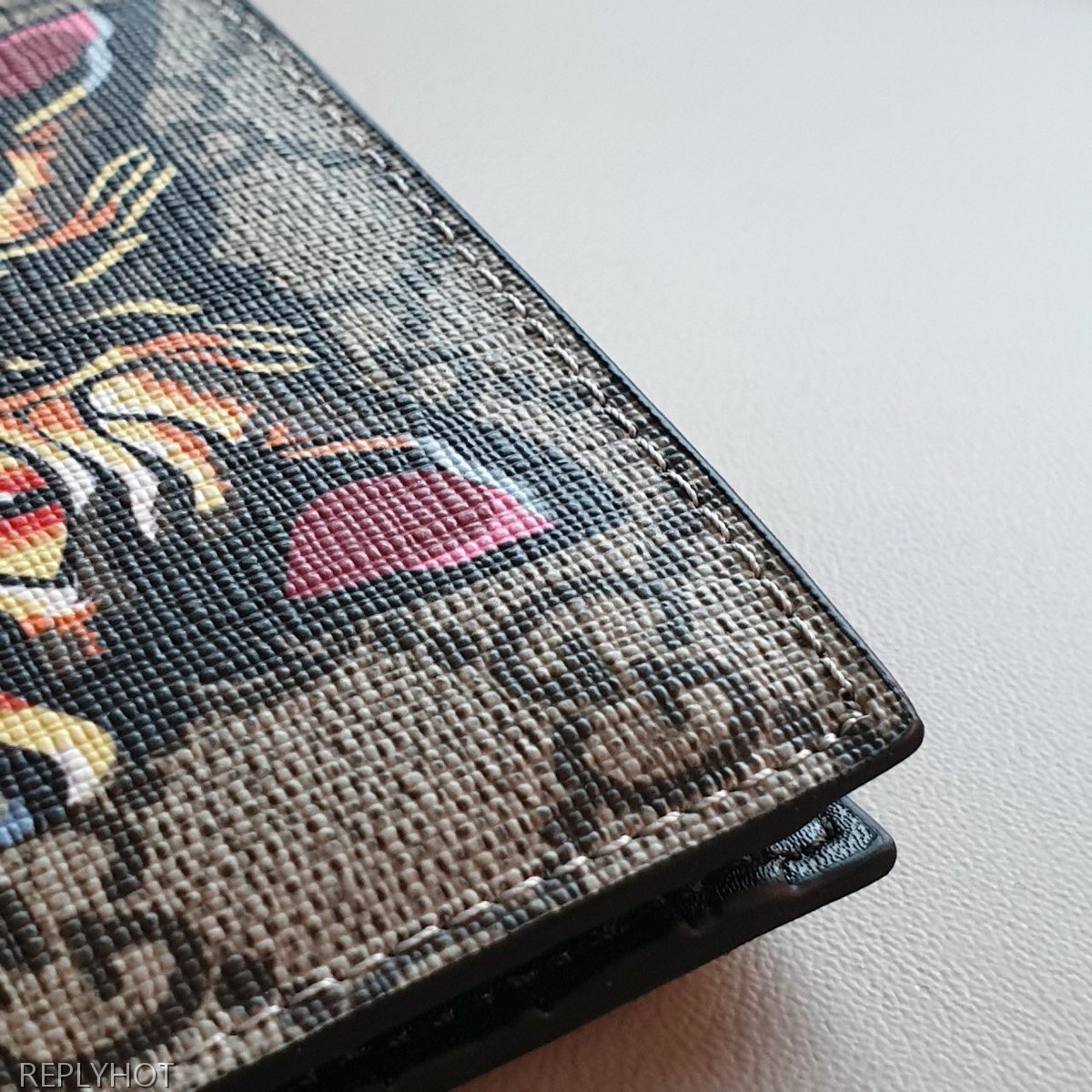 구찌 앵그리캣 반지갑 브라운