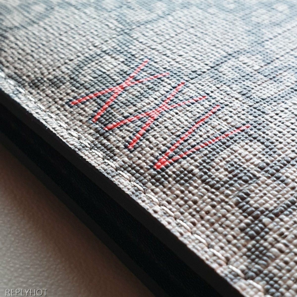 구찌 울프 XXV 반지갑 브라운