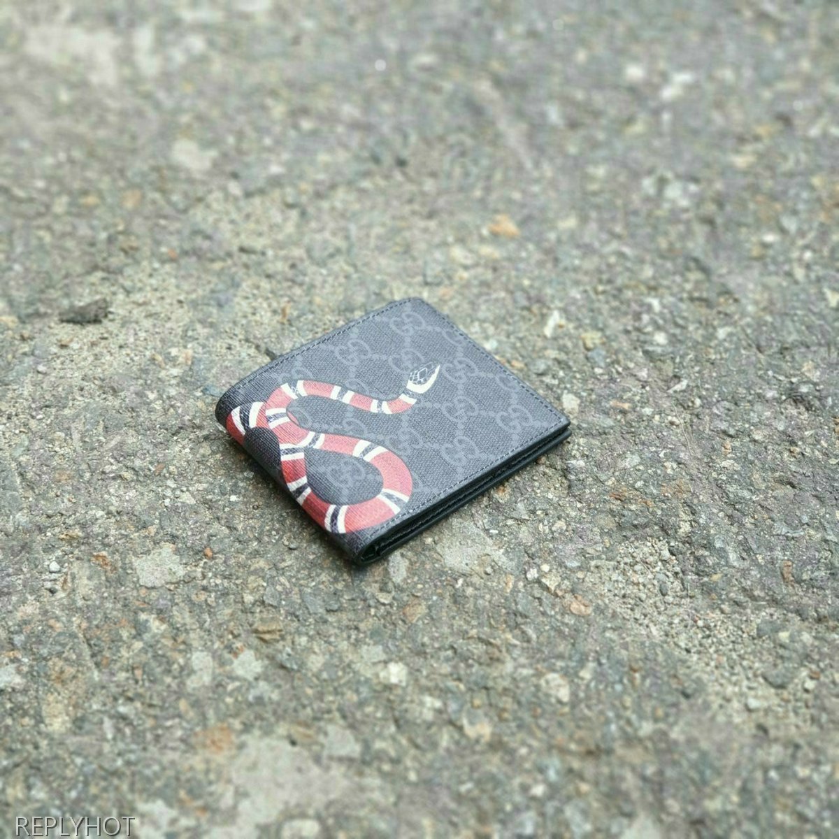 구찌 스네이크 반지갑 블랙