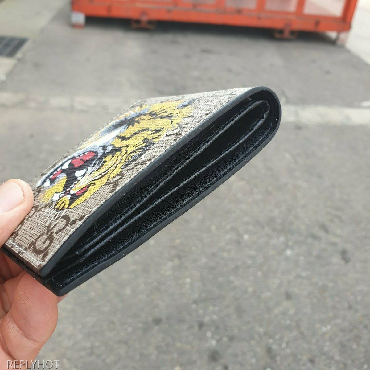 구찌 타이거 반지갑 브라운