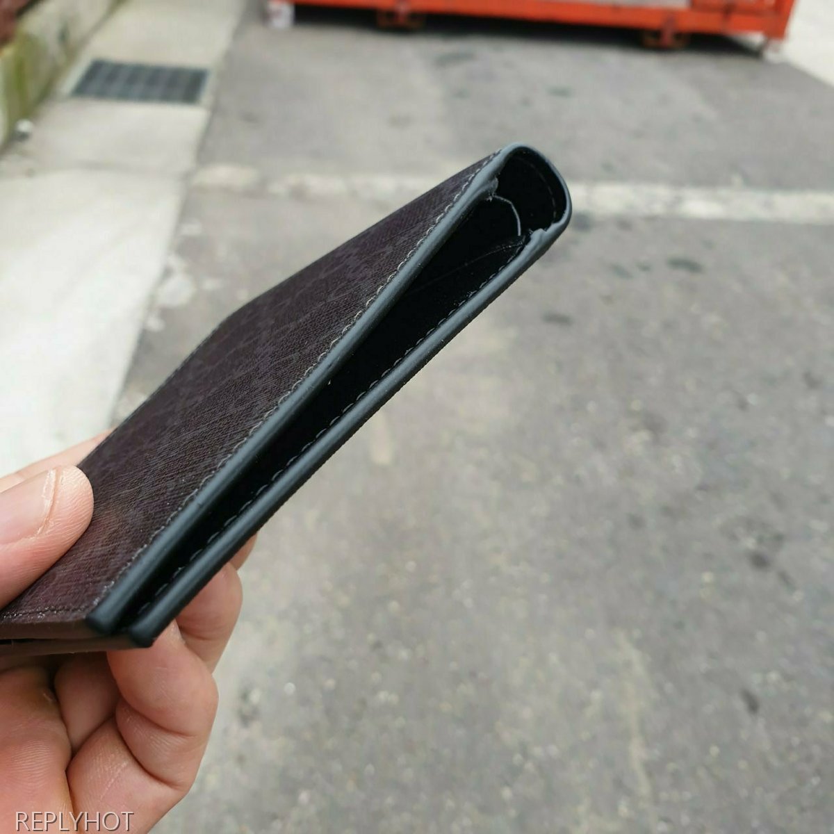 구찌 꿀벌 반지갑 블랙