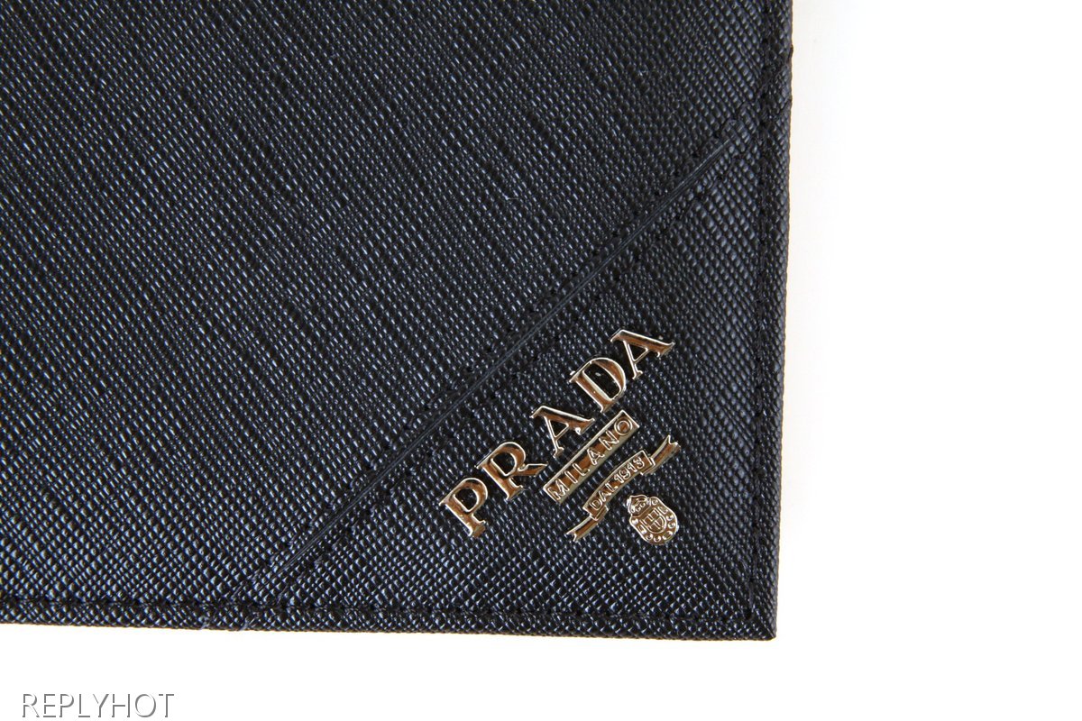 프라다 사피아노 반지갑