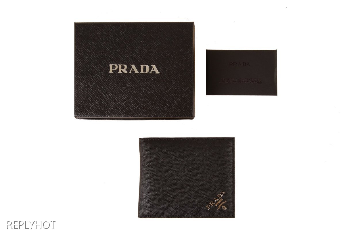 프라다 사피아노 반지갑