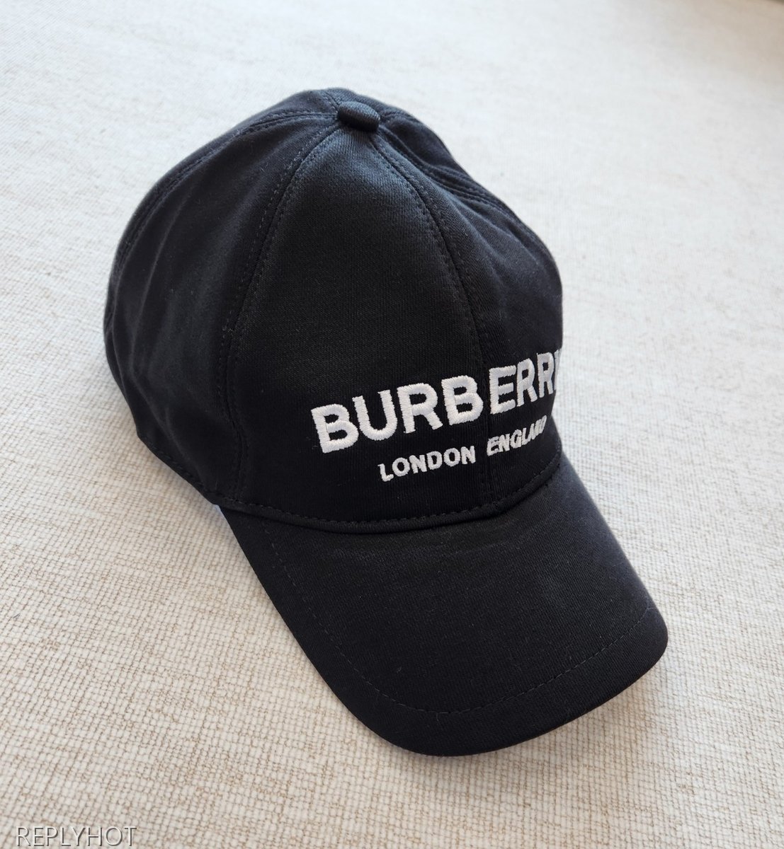 버버리 런던 자수로고 볼캡 모자