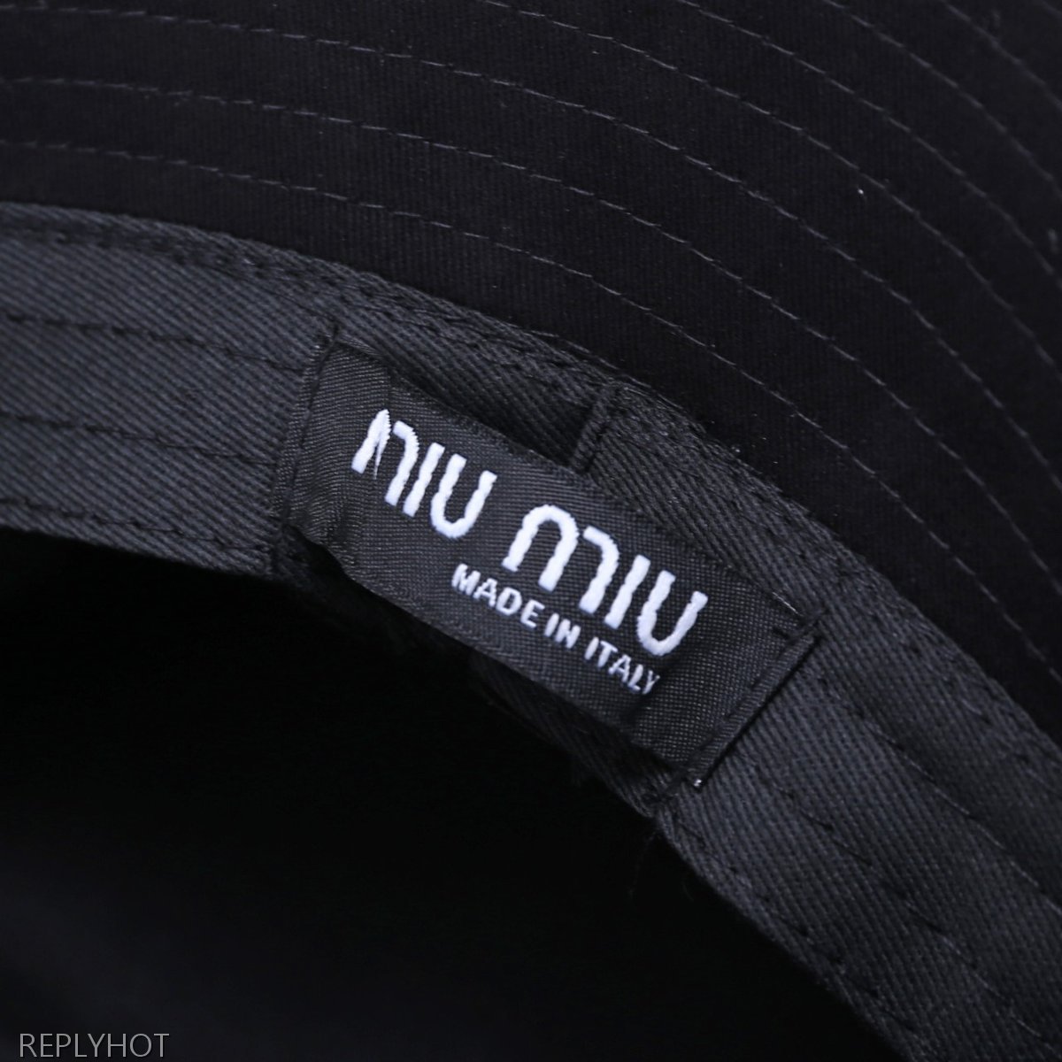 미우미우 NUNC 버킷햇 모자 (블랙)