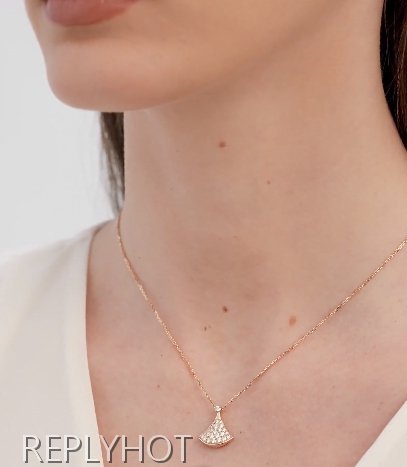 불가리 디바스 드림 네크리스 목걸이(큐빅)