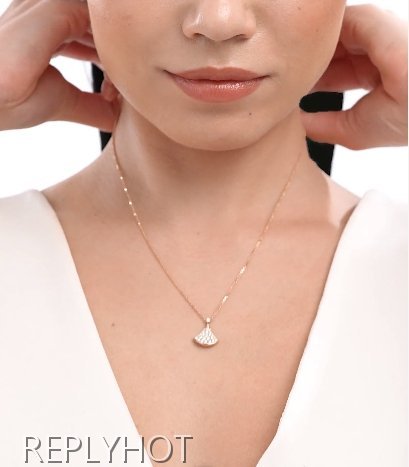 불가리 디바스 드림 네크리스 목걸이(큐빅)