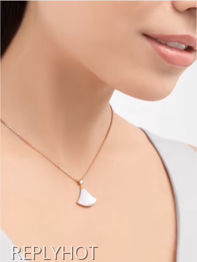 불가리 디바스 드림 네크리스 목걸이(자개)