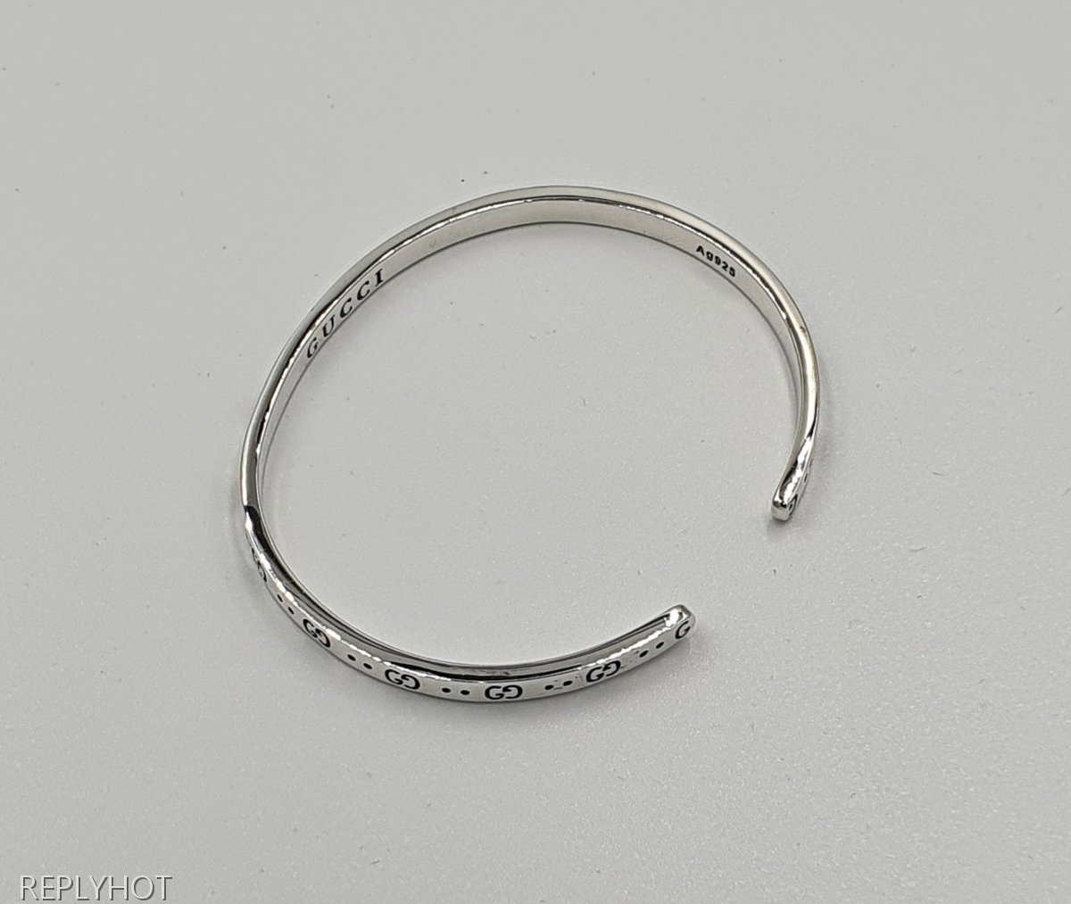 구찌 주얼리 아이콘 GG로고 실버팔찌