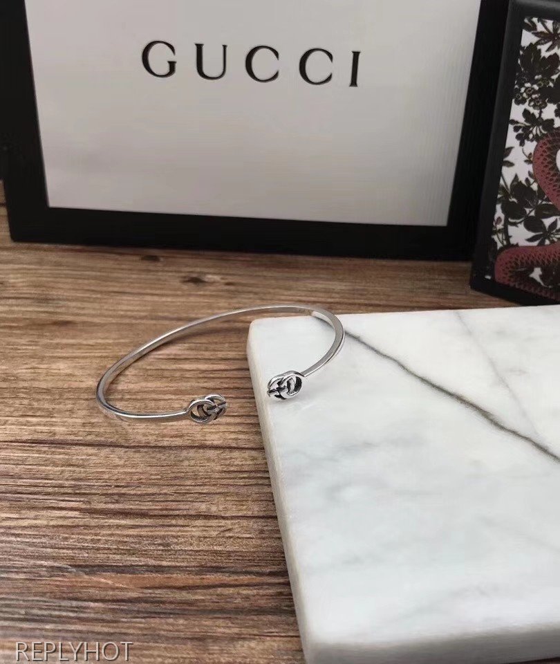 구찌 GG로고 슬림팔찌